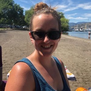 Meet your Posher, Carly